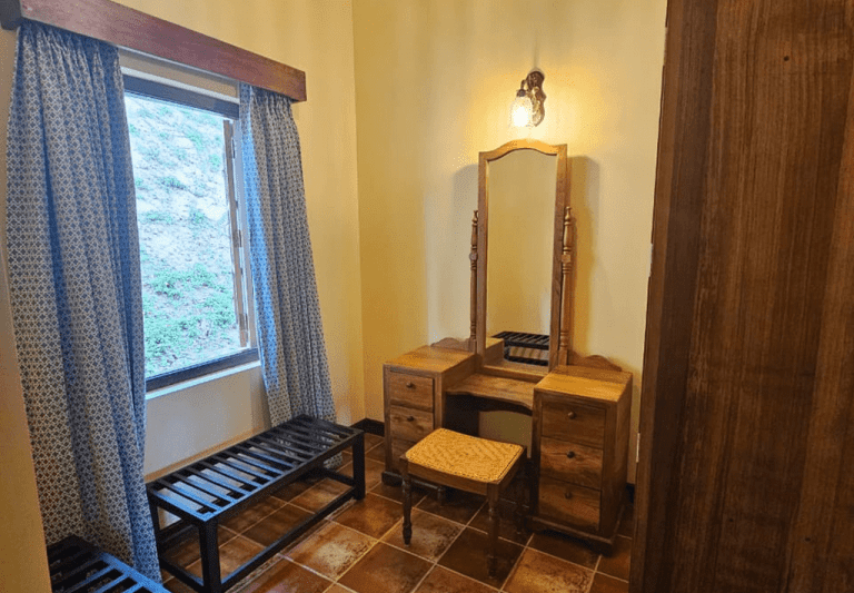 Middleton's Bungalow Dressing Area